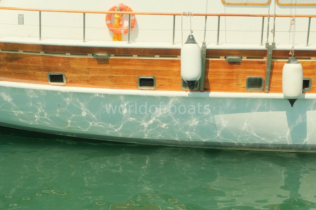 Hull Polishing